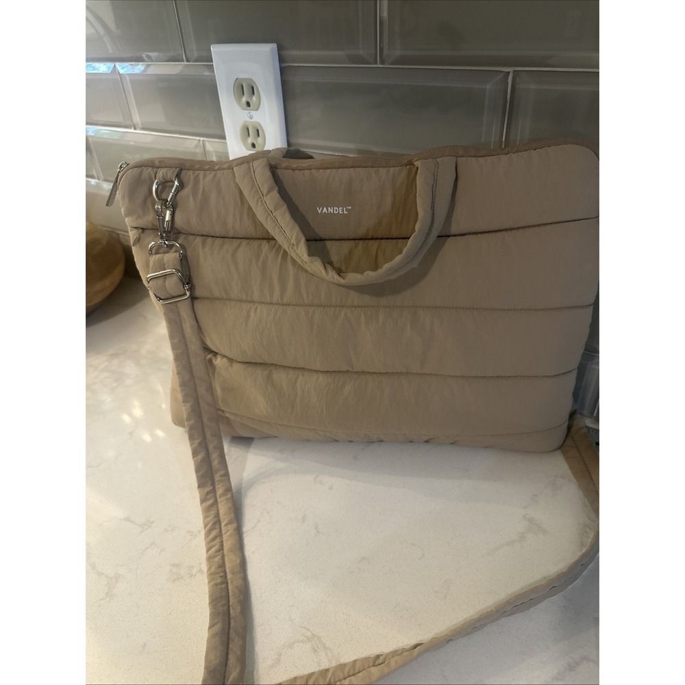 Vandel Puffer 14" x 10" Laptop Sleeve, Tan Color, Lightweight Padded Case